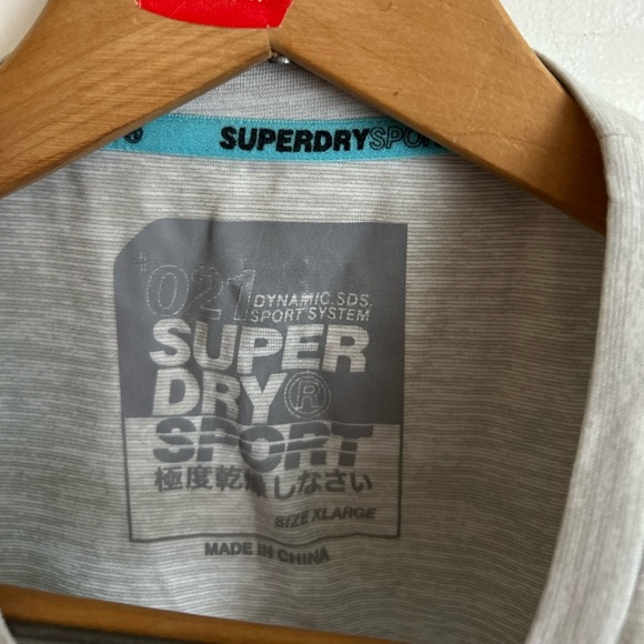 Superdry t-shirt - Picture 6 of 9